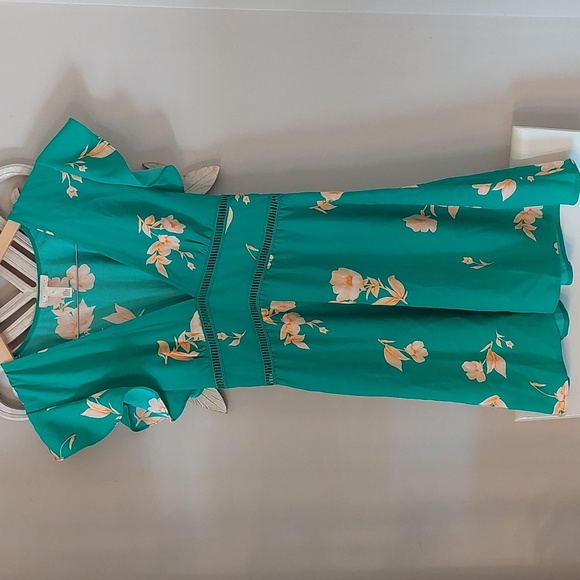 Leith Dresses & Skirts - Leith Green and Orange Flower Dress XS